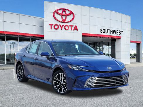 New 2026 Toyota Camry XLE image 1