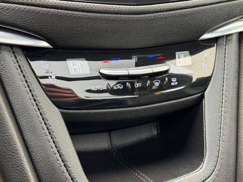 Used 2023 Cadillac XT5 Sportv image 14