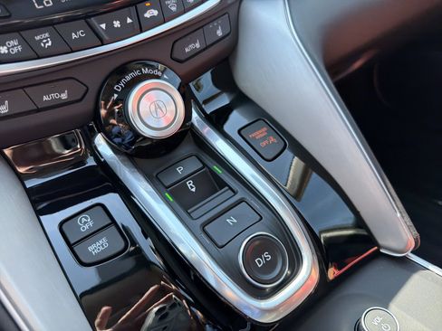 Certified 2025 Acura TLX w/ Technology Package image 26