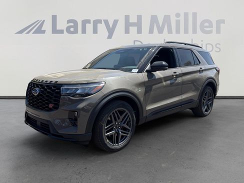 New 2026 Ford Explorer ST AWD/4WD image 1