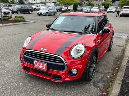 Used 2016 MINI Cooper 2-Door Hardtop FWD image 4