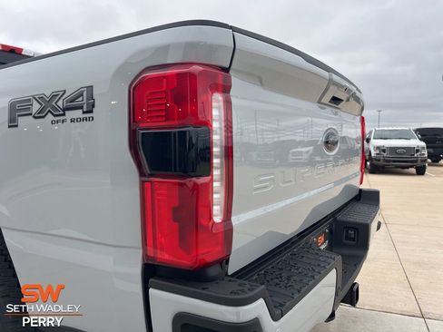 New 2026 Ford F350 Lariat w/ Black Appearance Package image 6