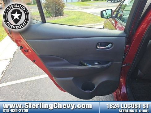 Used 2020 Nissan Leaf SV w/ Protection Package image 21