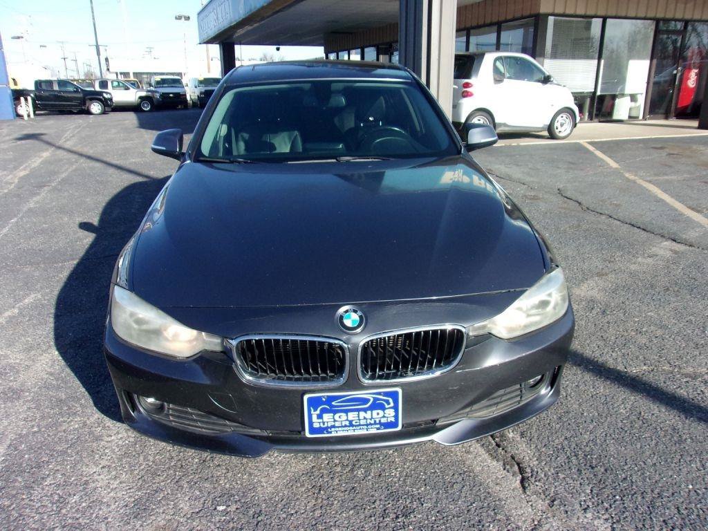 Used 2013 BMW 320i Sedan RWD image 3