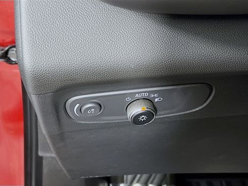 Certified 2023 Buick Envision Essence w/ Sport Touring Package AWD/4WD image 9