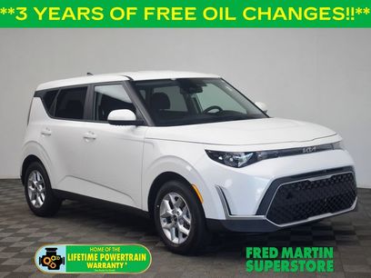 Used 2025 Kia Soul LX w/ LX Technology Package