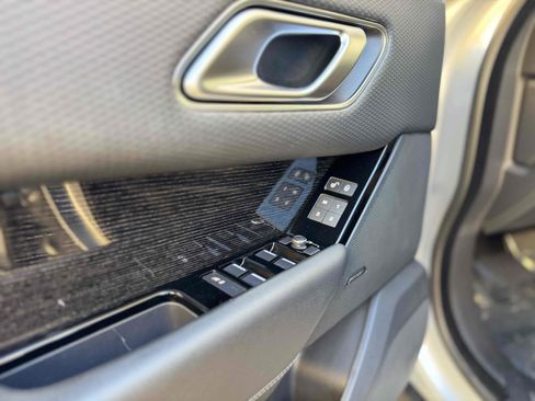 Used 2020 Land Rover Range Rover Velar R-Dynamic S image 64