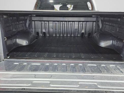 Used 2018 Toyota Tundra Limited w/ Limited Premium Package AWD/4WD image 28