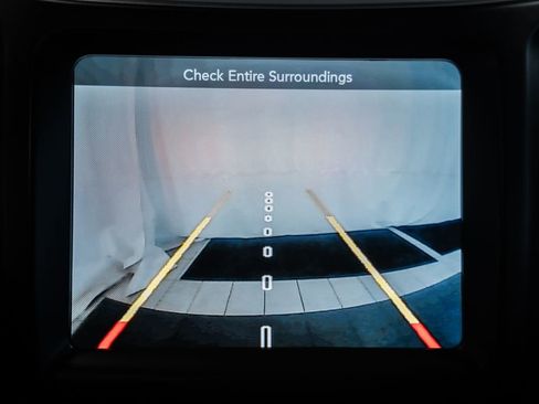 Used 2018 Jeep Cherokee Trailhawk w/ Comfort/Convenience Group AWD/4WD image 46