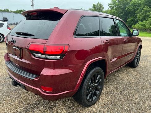 Used 2020 Jeep Grand Cherokee Altitude AWD/4WD image 3