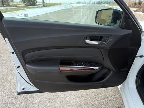 Used 2017 Acura TLX V6 SH-AWD w/ Advance Package image 35