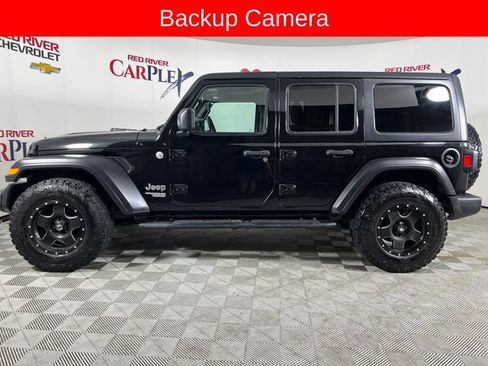 Used 2018 Jeep Wrangler Unlimited Sport S image 4