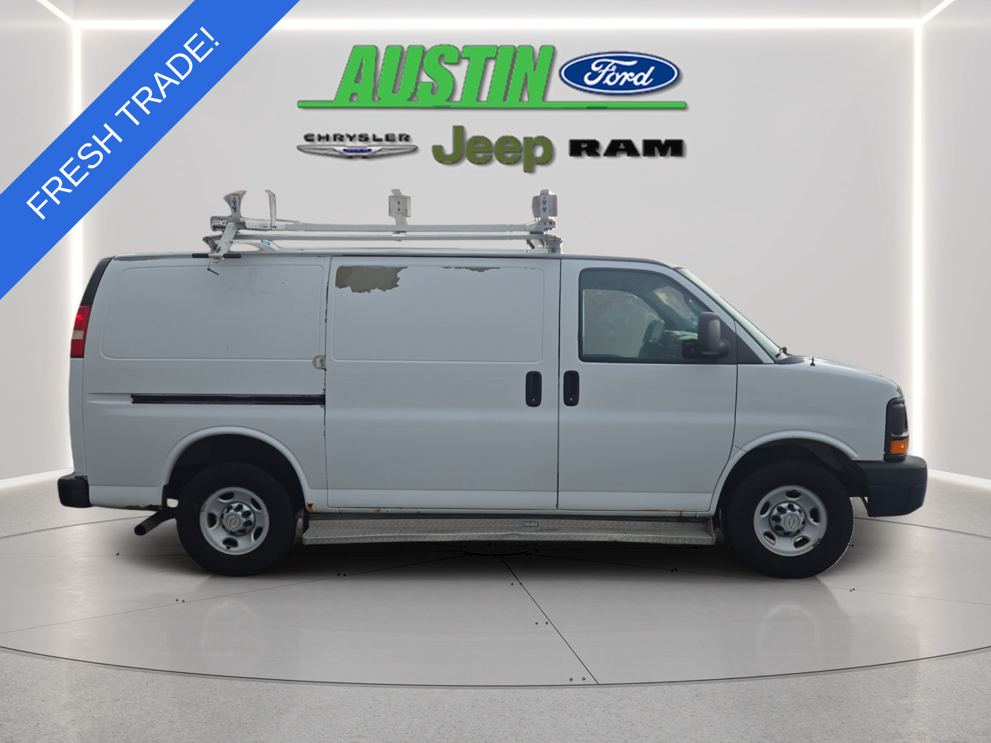 Used 2012 Chevrolet Express 2500 RWD image 6