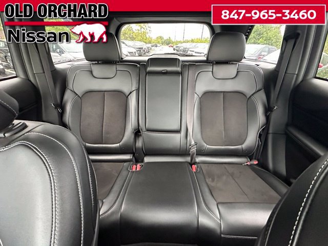 Used 2023 Jeep Grand Cherokee Altitude AWD/4WD image 14