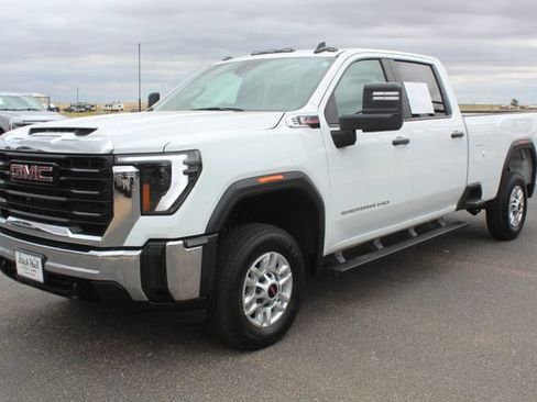 Used 2025 GMC Sierra 2500 Pro w/ Convenience Package AWD/4WD image 8