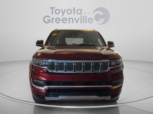 Used 2023 Jeep Grand Wagoneer Series III AWD/4WD image 9