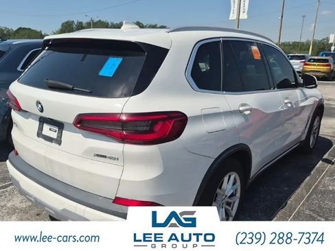 Used 2019 BMW X5 xDrive40i w/ Convenience Package AWD/4WD image 2