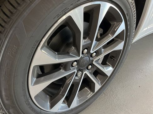 New 2025 Jeep Grand Cherokee L Overland w/ Trailer Tow Package image 8