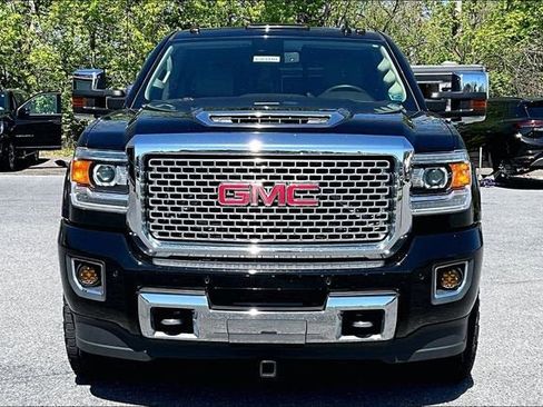 Used 2017 GMC Sierra 3500 Denali w/ Duramax Plus Package AWD/4WD image 6
