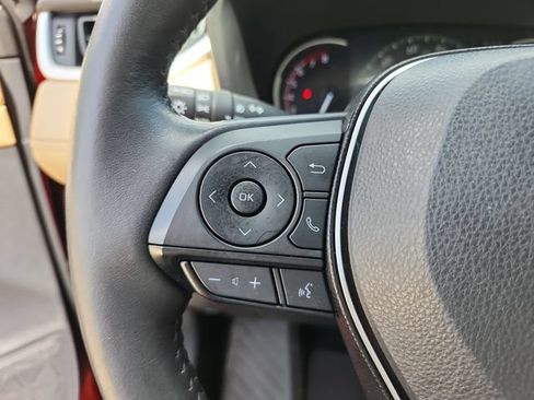 Used 2019 Toyota RAV4 Limited w/ Cold Weather Package FWD image 21