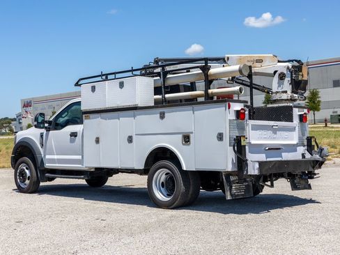 Used 2019 Ford F550 2WD Regular Cab Super Duty image 5