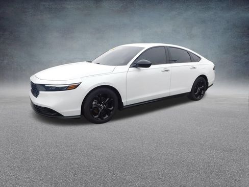 Used 2025 Honda Accord SE image 7