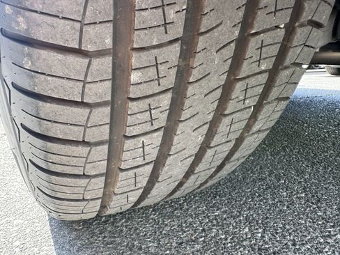 Used 2017 Jaguar F-PACE Prestige image 10