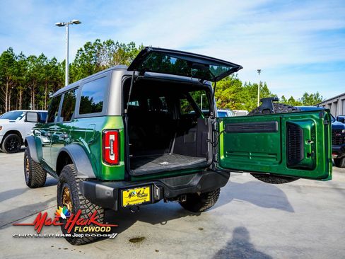 Used 2023 Ford Bronco Wildtrak image 6