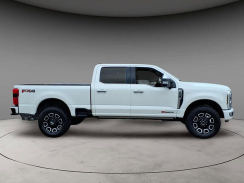 Used 2024 Ford F250 Platinum image 10