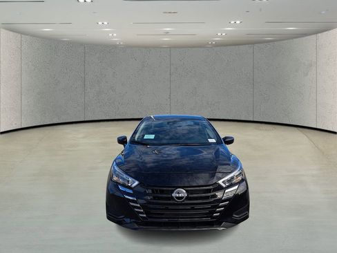 Used 2025 Nissan Versa SV w/ Trunk Package image 2