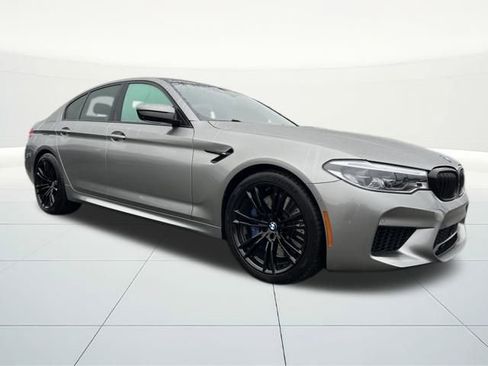 Used 2018 BMW M5 image 7