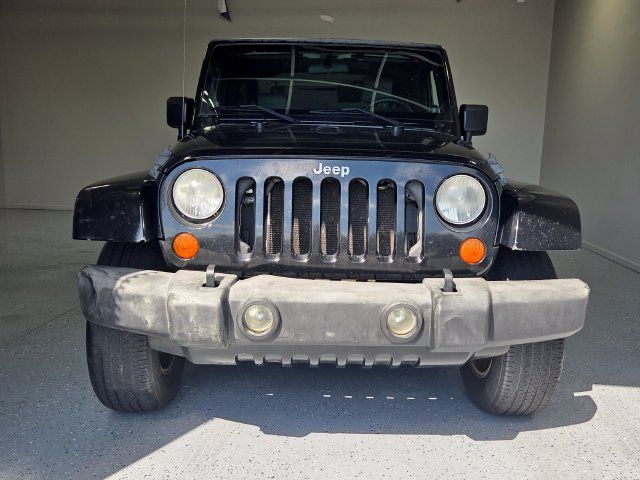 Used 2007 Jeep Wrangler Sahara AWD/4WD image 2