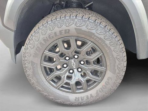 Used 2026 Chevrolet Colorado Trail Boss AWD/4WD image 22