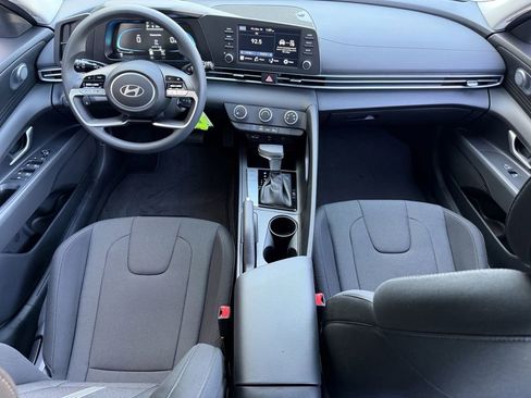 New 2026 Hyundai Elantra SE image 10