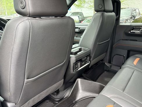 Used 2023 GMC Sierra 1500 AT4 w/ AT4 Premium Package image 32