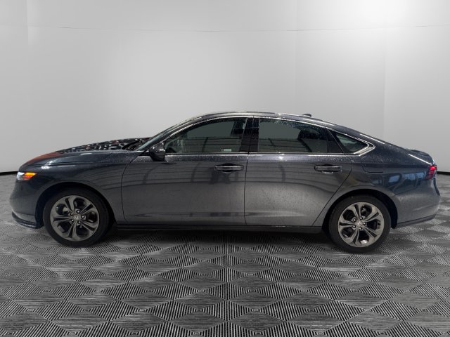 Used 2024 Honda Accord EX image 2