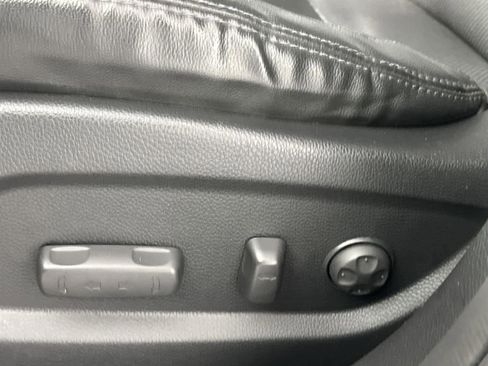 Used 2016 Hyundai Santa Fe Limited image 12