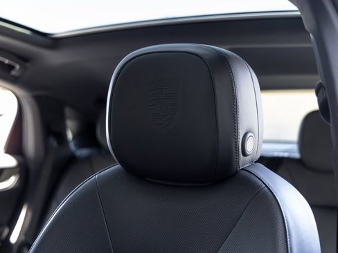 Certified 2026 Porsche Cayenne Coupe AWD/4WD image 27