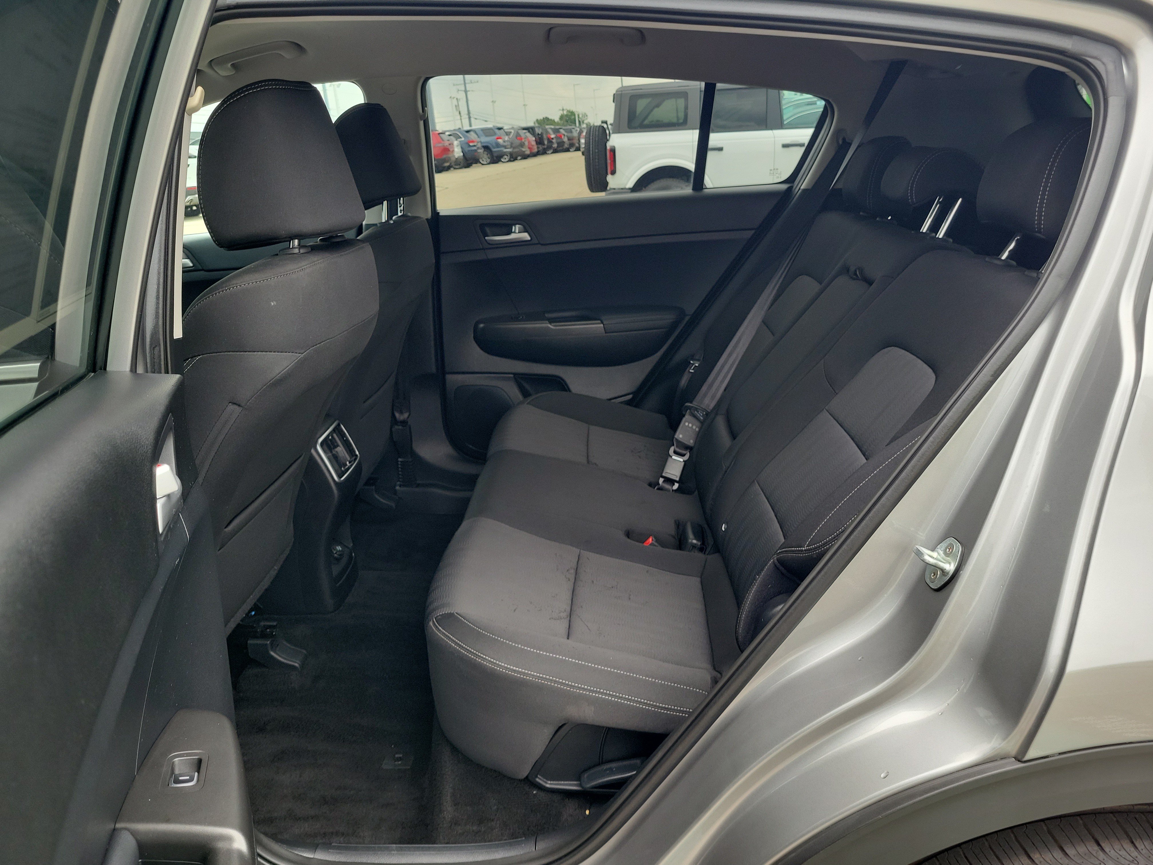 Used 2020 Kia Sportage LX AWD/4WD image 10