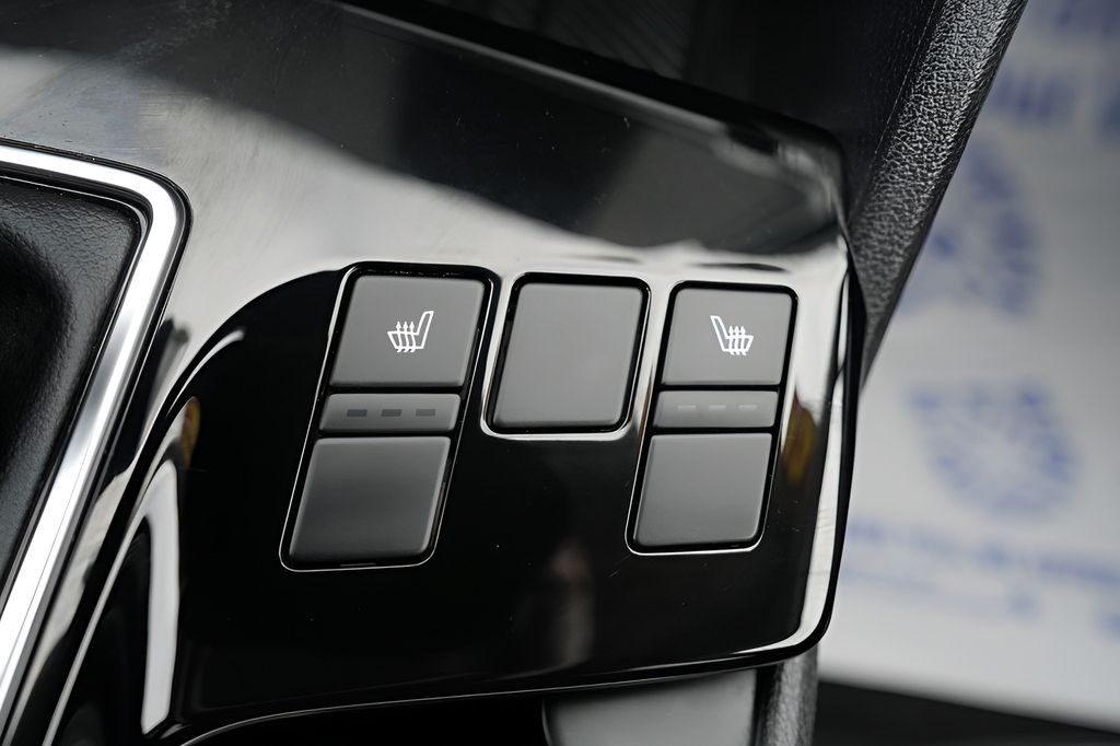 Used 2024 Kia Sportage EX AWD/4WD image 31