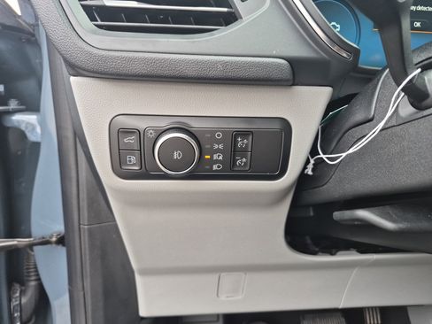 Certified 2025 Ford Escape SE w/ PHEV Premium Package image 21