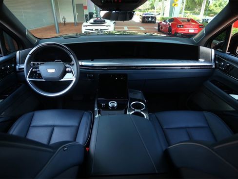 Used 2025 Cadillac Escalade IQ Sport 2 w/ LPO, ONYX Package image 42