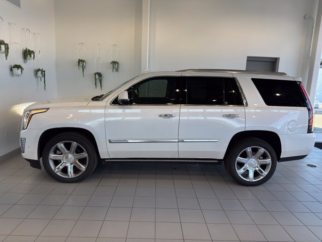 Used 2019 Cadillac Escalade Premium Luxury AWD/4WD image 44