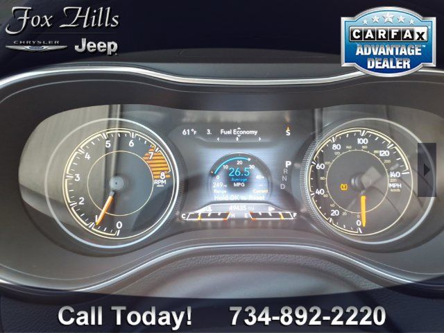 Used 2019 Jeep Cherokee Trailhawk AWD/4WD image 19