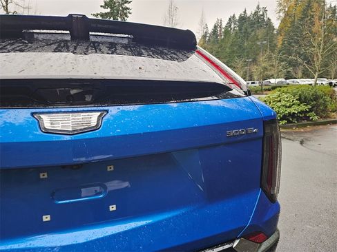 New 2026 Cadillac Optiq Luxury 2 image 14