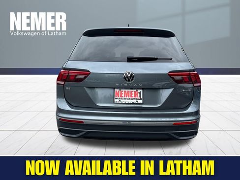 Certified 2024 Volkswagen Tiguan SE AWD/4WD image 3