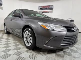 Used 2016 Toyota Camry LE video 1