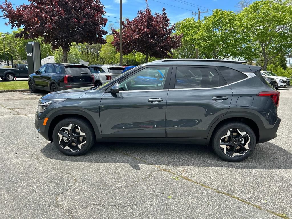 Used 2025 Kia Seltos EX w/ EX Sunroof Package AWD/4WD image 6