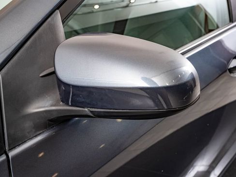 Used 2015 Toyota Corolla LE FWD image 15