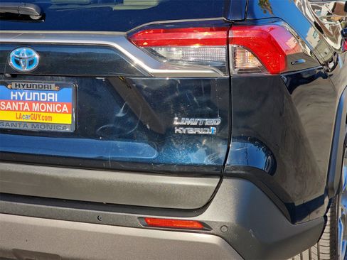 Used 2019 Toyota RAV4 Limited image 36